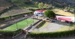 Tennis ja/või seinatennis majutusasutuses FINCA LA VEGA või selle läheduses