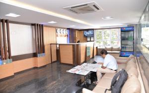 Gallery image of Hotel ABM International in Bangalore