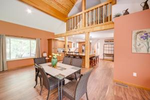 Gallery image of Spacious House on Half Acre Less Than 3 Mi to Beach! in Sawyer