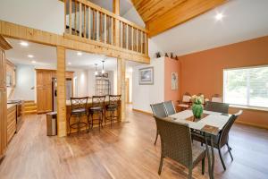 Gallery image of Spacious House on Half Acre Less Than 3 Mi to Beach! in Sawyer +25 photos