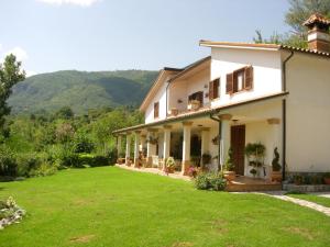 Nespecifikovaný výhled na hory nebo výhled na hory při pohledu z bed and breakfast