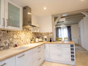 Fotografie z fotogalerie ubytování Maison paisible avec terrasse et jardin proche sites préhistoriques - FR-1-616-339 v destinaci Le Bugue