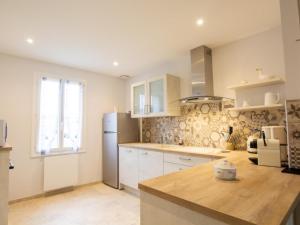 Fotografie z fotogalerie ubytování Maison paisible avec terrasse et jardin proche sites préhistoriques - FR-1-616-339 v destinaci Le Bugue