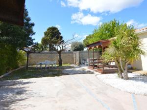 Κήπος έξω από το Villa 3 Chambres à Bouzigues: Jardin, Terrasses, Proche Plage et Port, Connexion WiFi - FR-1-604-44