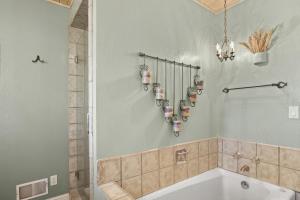 Gallery image of @ Marbella Lane - Alpaca Farm House Pool in Modesto +80 photos