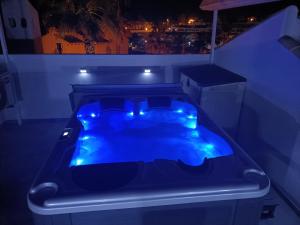 Kép DUPLEX NOSY BE vue sur mer avec solarium et jacuzzi szállásáról Orihuelában a galériában