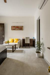 Posezení v ubytování Lime Tree Hotel - Golf Course Road, Sector-43, Gurugram