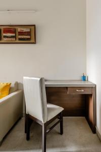 Posezení v ubytování Lime Tree Hotel - Golf Course Road, Sector-43, Gurugram