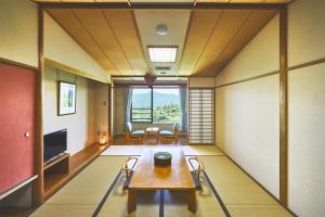 Posezení v ubytování Shiki Resort Hakone Style