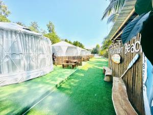 En have udenfor Hello Banchuen Beach