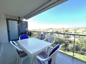 Fotografia z galérie ubytovania Moderno apartamento con piscina y parking 162B - INMO22 v destinácii Cambrils