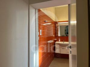 a bathroom with a sink and a mirror at Villetta Zora - Spiaggia a 250m in Porto Cesareo