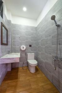 Koupelna v ubytování Richy Dalat Hotel