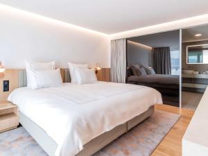 Swissôtel Kursaal Bern房間的床
