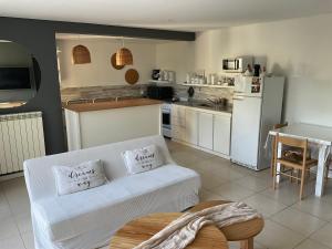 Η κουζίνα ή μικρή κουζίνα στο Departamento impecable excelente ubicación cerca de todo