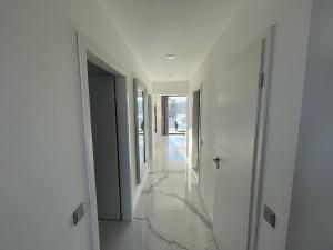 Fotografia z galérie ubytovania Luxury Apartments in Balatonalmádi, Almádi Lux Apartman II - Crystal White v destinácii Balatonalmádi