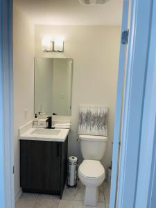 Een badkamer bij Luxury 3 bedroom House In Milton