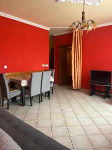 Posedenie v ubytovaní Jola Apartman