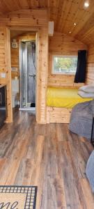 Fotografie z fotogalerie ubytování The Getaway - The Red Kite - Pet Friendly Luxury Glamping Cabin v destinaci Dungarvan