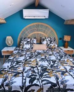 Voodi või voodid majutusasutuse Coquette maison à 500 m de la plage du verdon à la couronne toas
