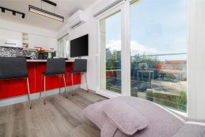 Μια τηλεόραση ή/και κέντρο ψυχαγωγίας στο Kings apartment Crikvenica