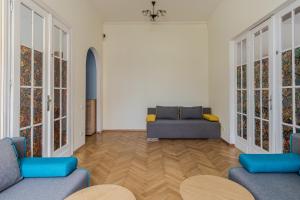 Posezení v ubytování Soborniy Hostel