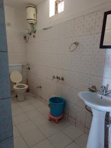 Ashirwad Guest House tesisinde bir banyo