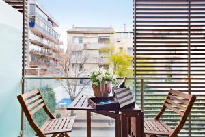 Снимка в галерията на Barcino Inversions - Spacious Apartments near the City Center в Барселона