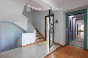Imagen de la galería de Pass the Keys Apt en Nueva Andalucia, en Marbella