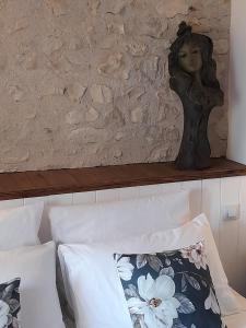 Postel nebo postele na pokoji v ubytování Aux Sources de Ouanne