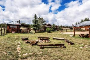 Φωτογραφία από το άλμπουμ του Cabin in Colorado NTL Forest σε Lake George