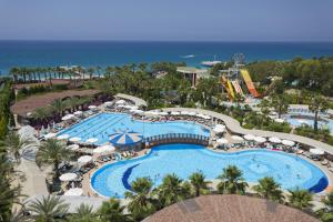 The swimming pool at or close to Mukarnas Spa & Resort Hotel