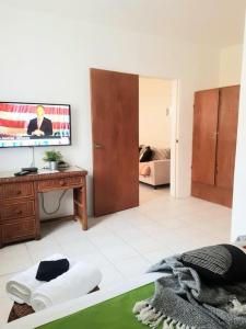 Φωτογραφία από το άλμπουμ του Cole Bay Apartments nearby Marinas σε Koolbaai