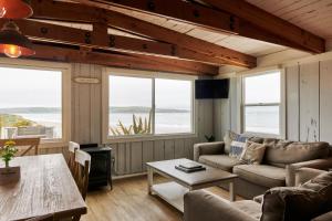 Χώρος καθιστικού στο Dillon Beach Resort