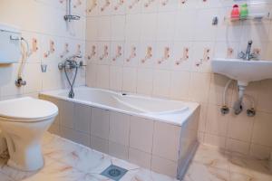Koupelna v ubytování Nepalaya Hotel