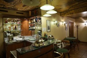 Loungen eller baren på Hotel Uyut
