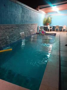 Piscina di SherNette Nest. o nelle vicinanze