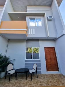 Μπαλκόνι ή βεράντα στο Millenia Oaks Apartments