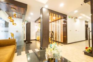 Eldhús eða eldhúskrókur á Hotel Cosmo Near BLK Hospital Karol Bagh