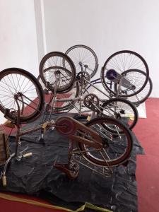 a group of bikes sitting on top of a table at Affittacamere Appartamento colorato in Ferrara