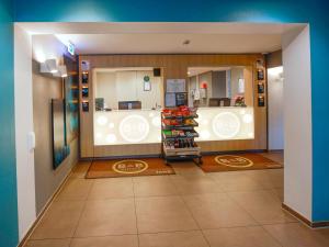 Köök või kööginurk majutusasutuses B&B Hotel Jena
