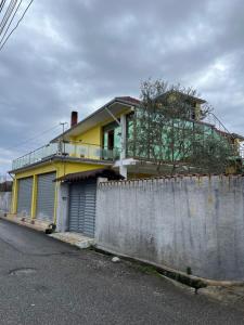 Budova, kde se vila nachází