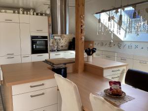 Kuchyň nebo kuchyňský kout v ubytování Ferienwohnung Keßler + 2 fotografie