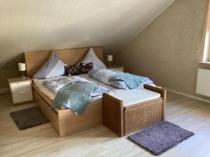 Postel nebo postele na pokoji v ubytování Ferienwohnung Keßler
