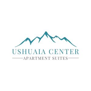 un logo pour un centre de conférences avec les montagnes en arrière-plan dans l'établissement Ushuaia Center Apartament Suit, à Ushuaia
