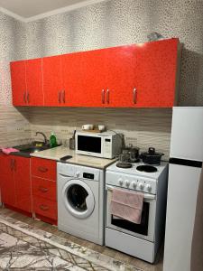 A cozinha ou cozinha compacta de 1- комнатная Квартира