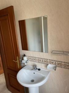 Kúpeľňa v ubytovaní Apartamentos Playa Langosteira
