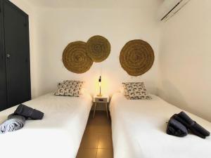 Posteľ alebo postele v izbe v ubytovaní Medina Marinas - Tú hogar con solarium privado!