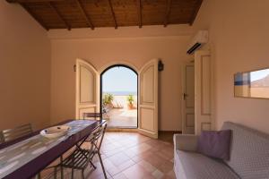 A seating area at L'attichetto
