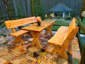 Vonkajšia záhrada v ubytovaní Zacisze Leśne nad Pilicą